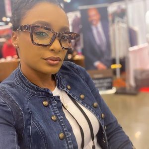 Meet your Posher, Traceyann